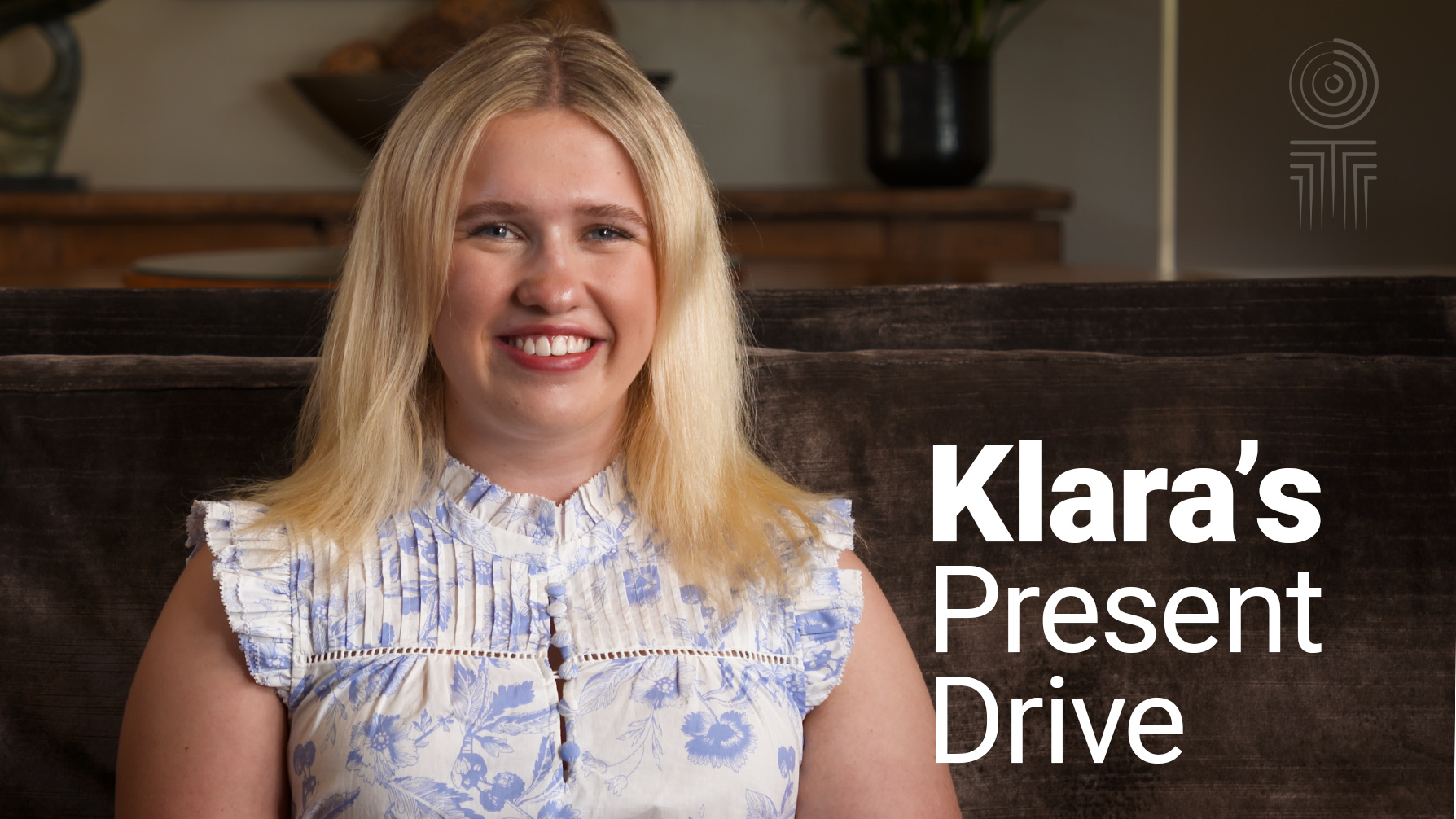 J000713 Klara POSTER2 16x9 TITLE